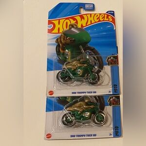 Hot Wheels 2025 Treasure Hunt 1966 TRIUMPH TIGER lot